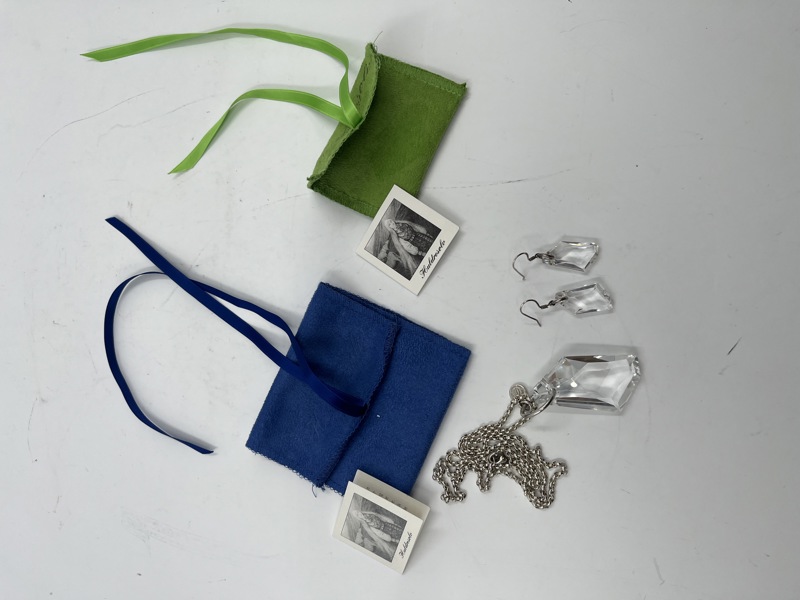 Huldresølv laget 925 sølv,designet av Elise Thiis-Evensen