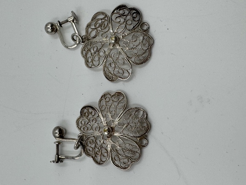 Filigran ørdedobber med skru