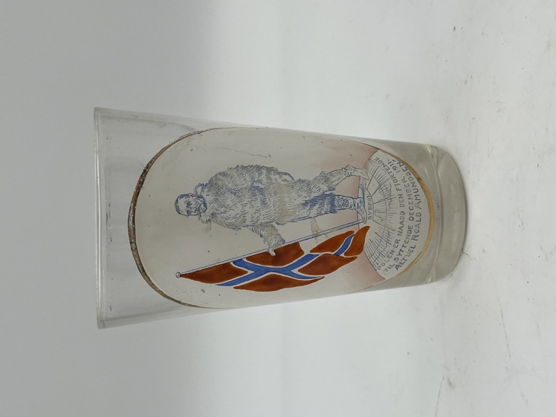Gmlt Roald Amudsen glass