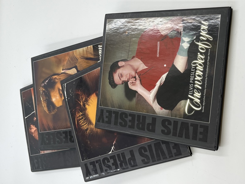 4 stk Elvis bøker