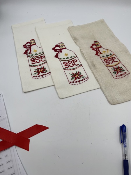 3 stk julestrømper for vin flasker.