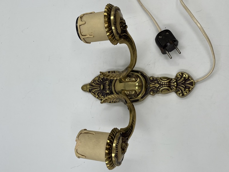 Eldre 2 armet vegglampet