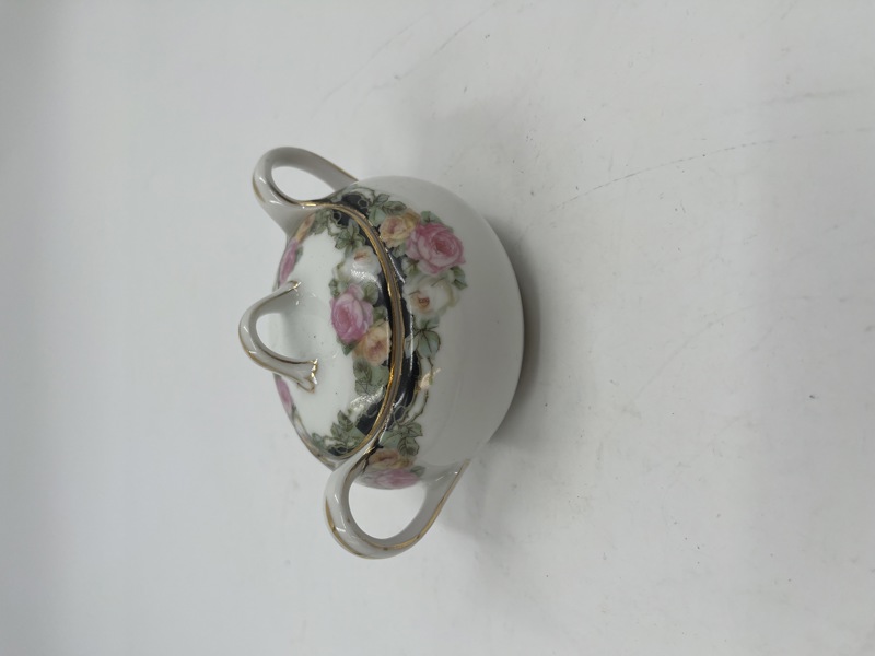 PP-Sukker skål med lokk med flott dekor.