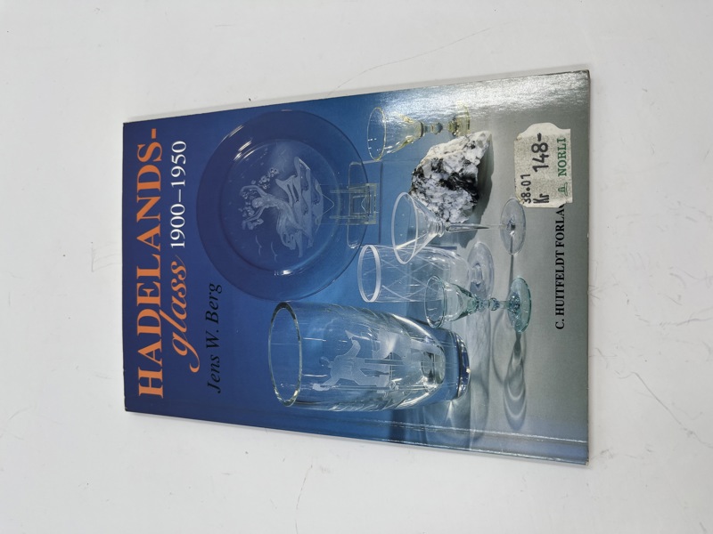 Bok om Hadeland glass 1900-1950