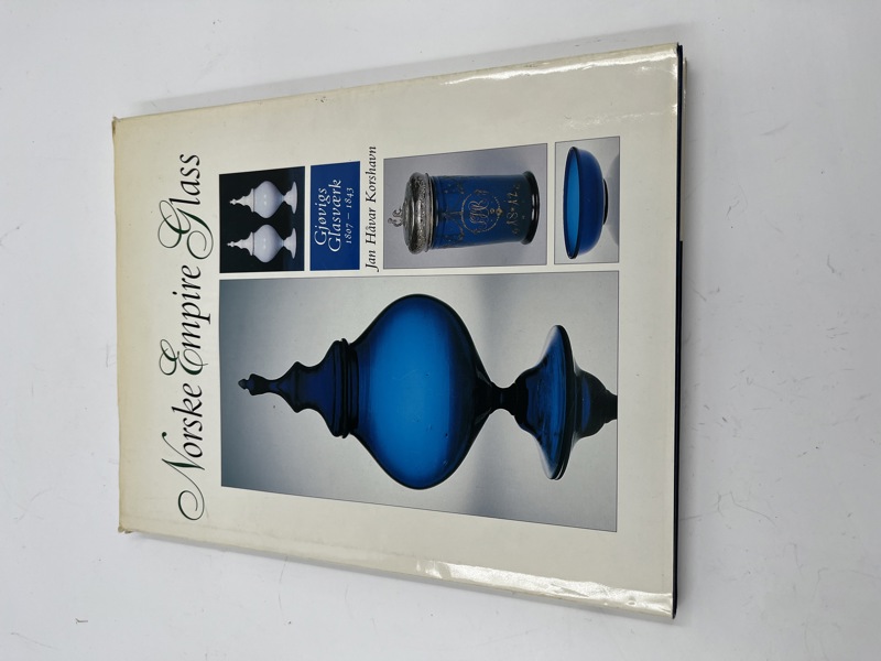 Bok om Norsk empire glass.