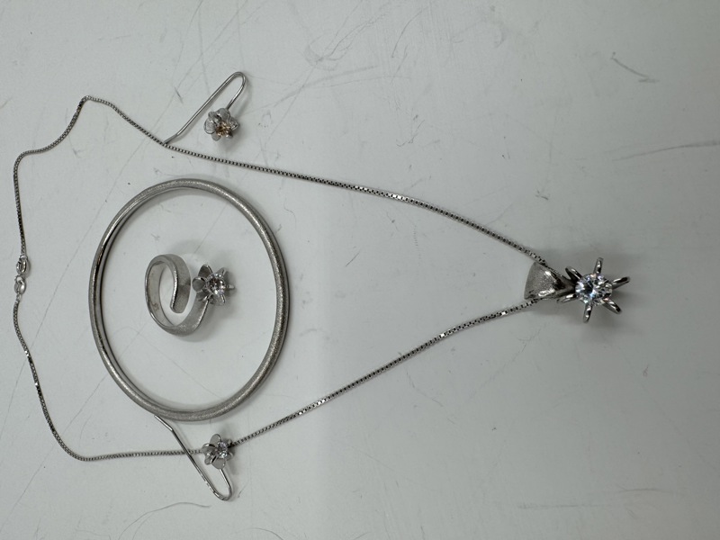 Sølvsmykke sett