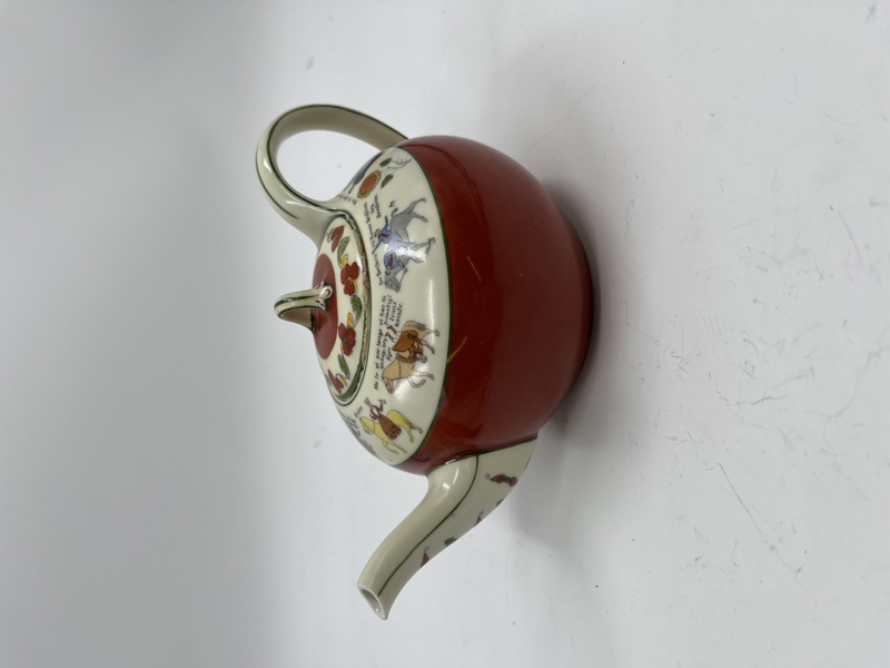 PP-Liten tekanne med nordisk dekor.