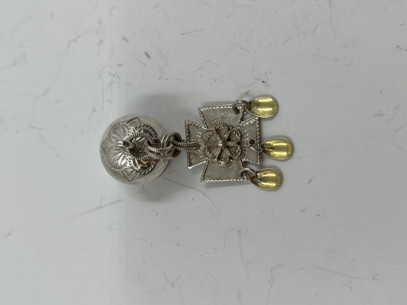 Sølv Halsknapp til Hardangerbunad