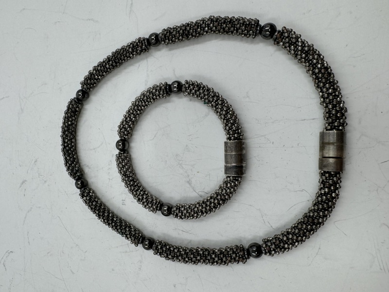 Dansk Smykkekunst Halskjede + armbånd