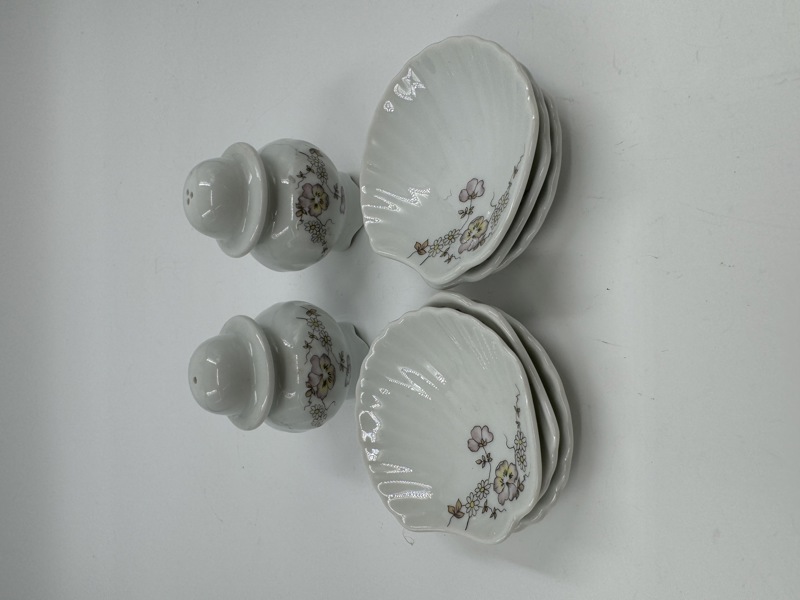 PP- 6 kuvertaskebeger + salt/pepper i stemor