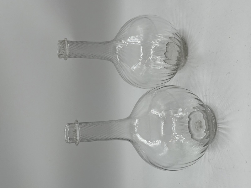 Hadeland 2 stk Karaffler Nøste