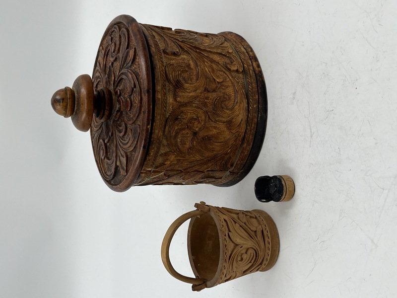 3 stk tregjenstander.