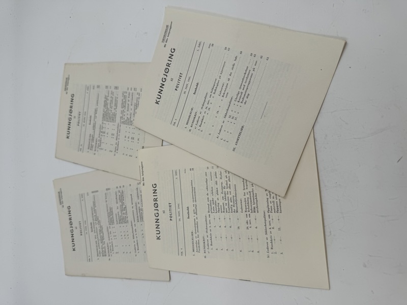 Lott 4 stk kunngjøring til politiet 1941-42