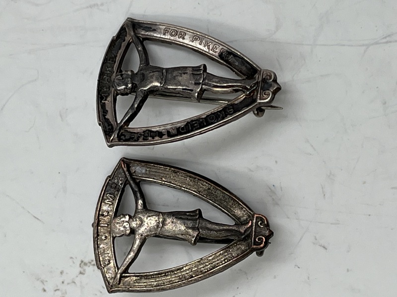 2 gml merker fra krigen?