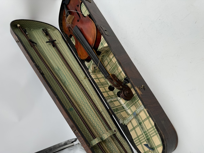 Gammel fele i trekoffert