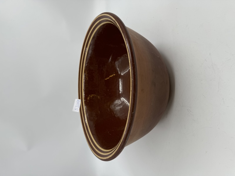 Stor Norsk brun glassert bakebolle i terrakotta