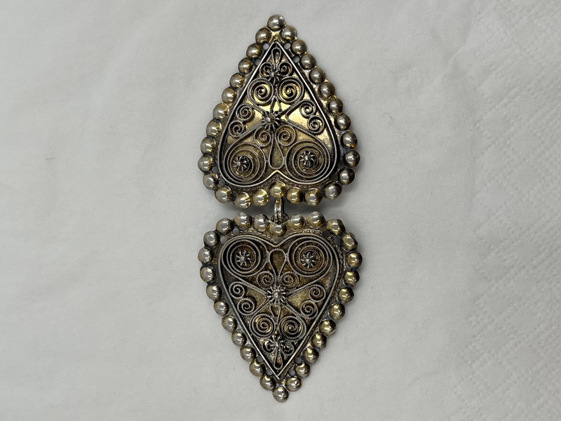 1800 talls Bunadssølje i filigran