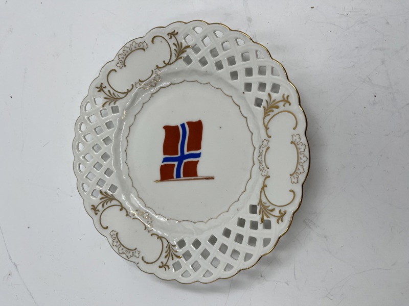 PP- Flott Platte med norges flagg