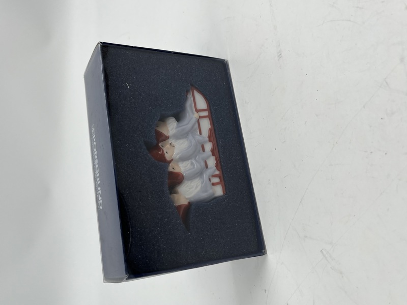 PP- Nisser på slede i org eske