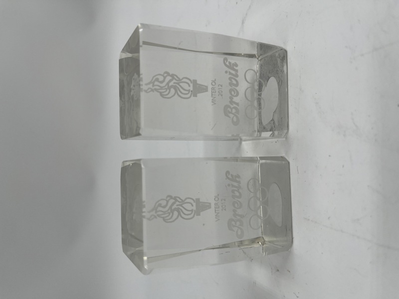 2 Glassgjenstander Vinter ol 2012 Brevik
