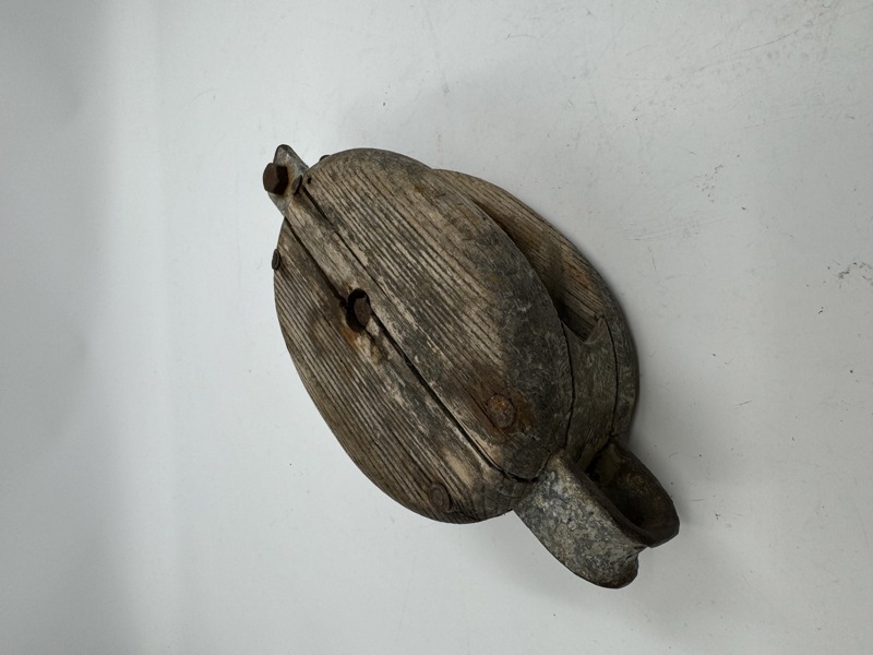 Gammel Talje eller blokk i tre