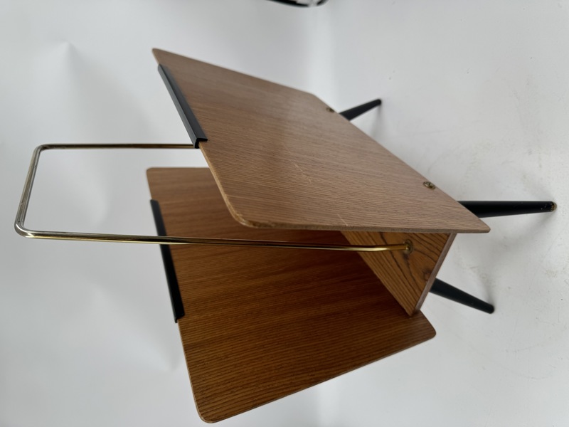 Flott aviskurv i Teak ( retro)