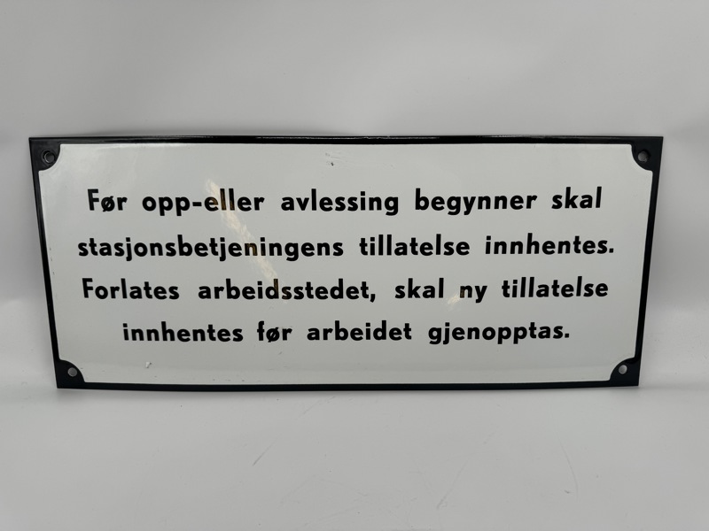 Emaljeskilt 40-50 tallet