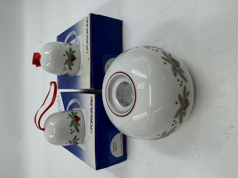 PP- Rund lysestake + 2 juleklokker i eske