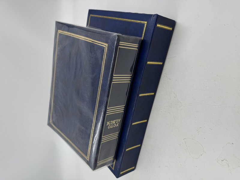 500 julekort i to album