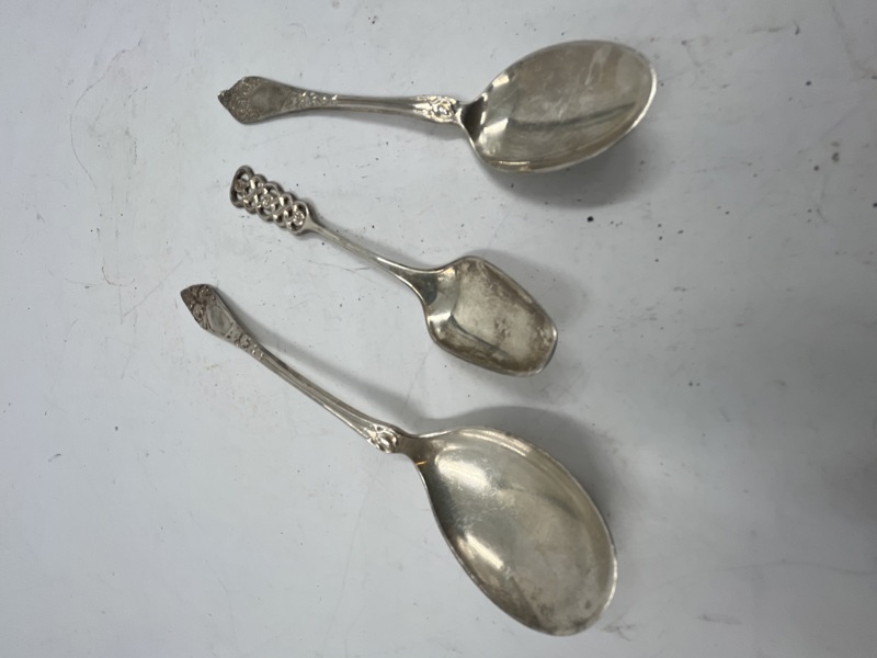 Sølv - 3 eldre skjeer