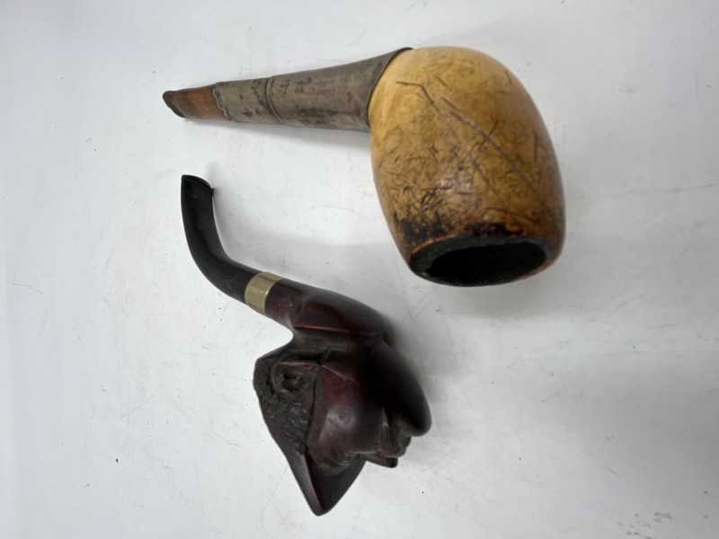 2 gml piper hvorav en utskåret