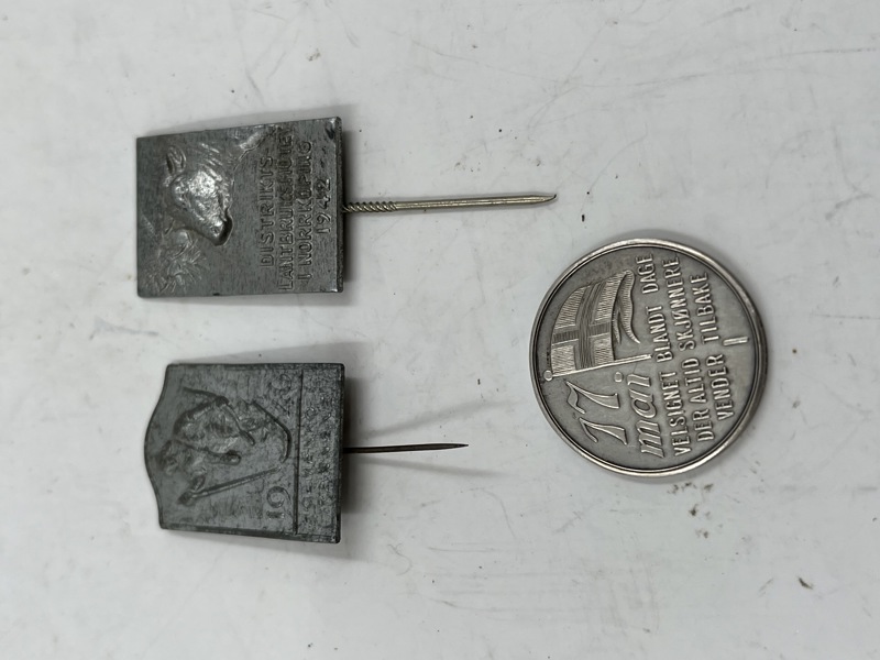 2 merker 1940 + 17 mai medalje