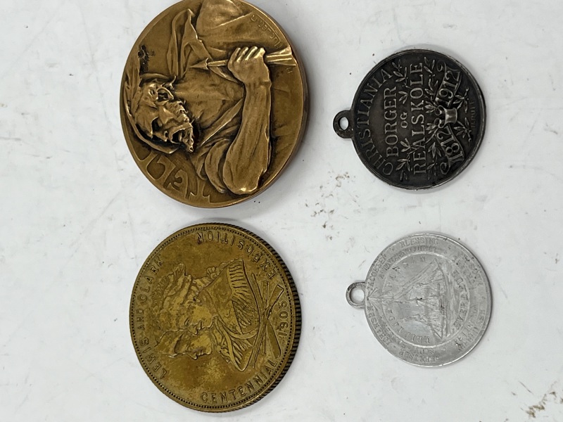 4 stk gml medaljer