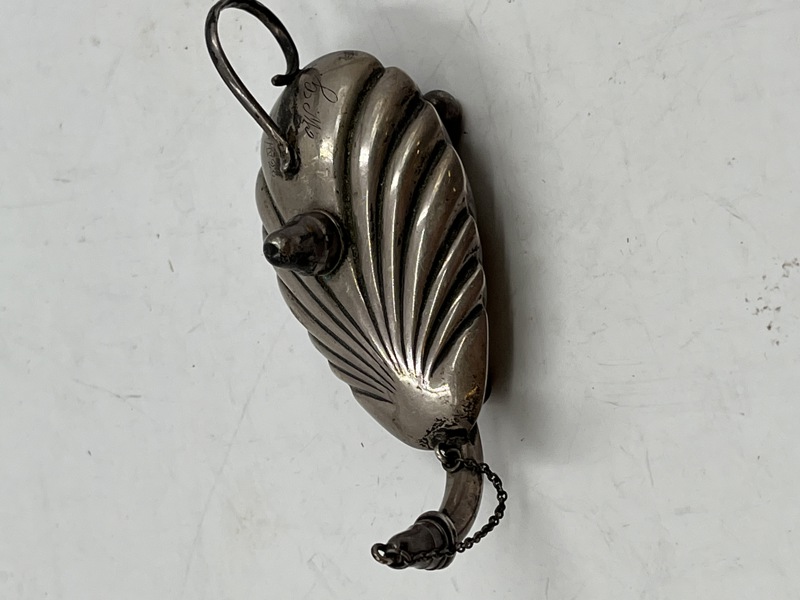 1800 talls luktevanns hus ant sølv 