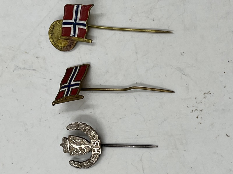 3 merker flagg x 2 + riksløve