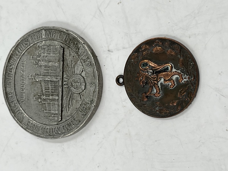 2 Medaljer Hvorav 1 m/ riksløve