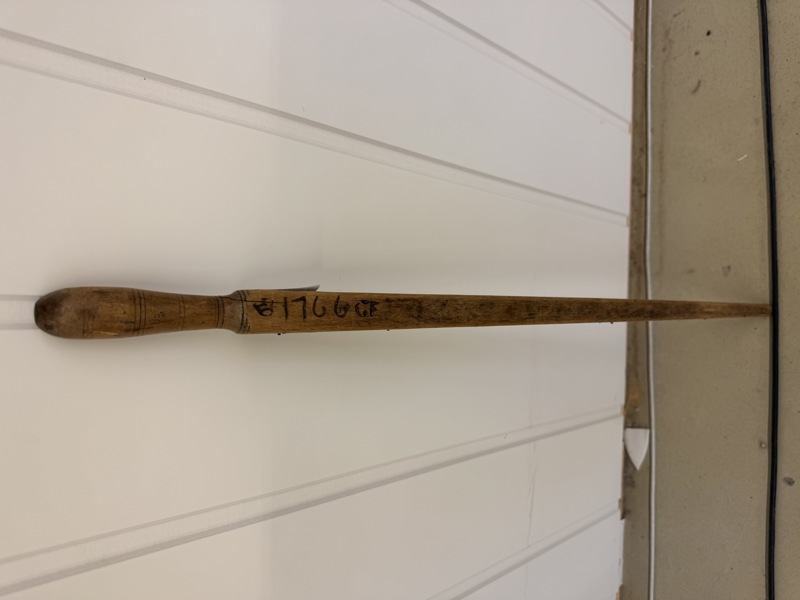 Gml Målestav datert 1766