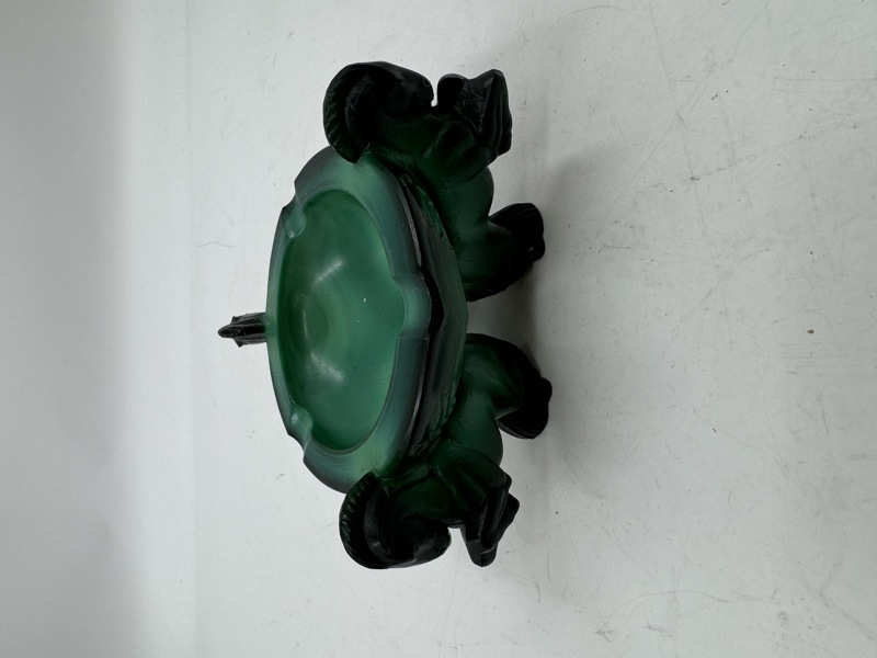 Askebeger gmlt i grønt glass