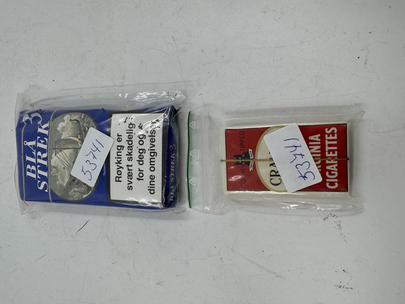 2 stk Tobakk/ sigarett uåpna