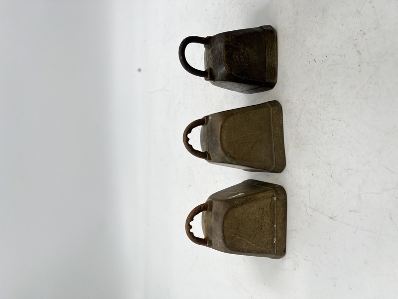 3 stk Gamle ku/sauebjeller
