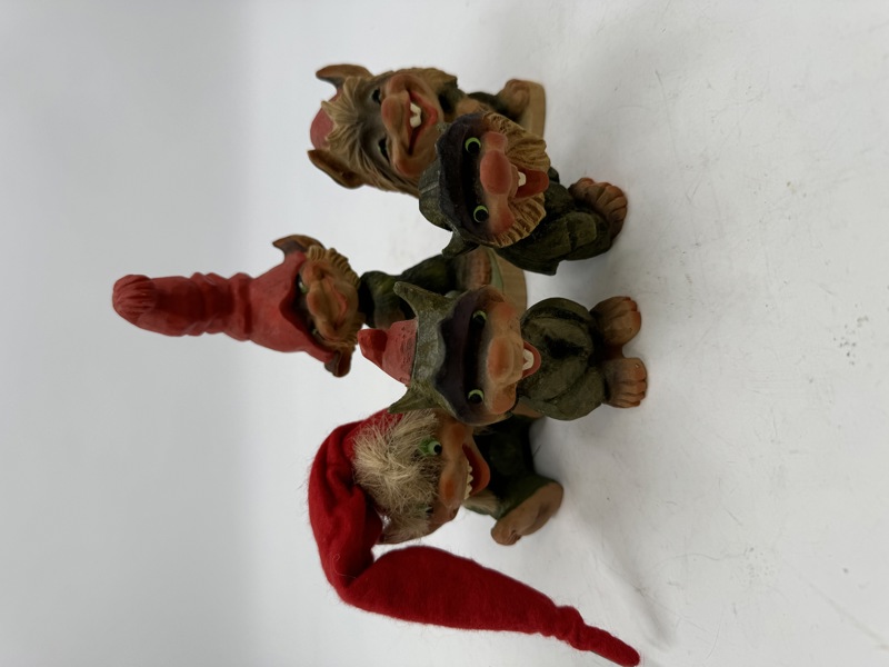 Henning - 5 troll 