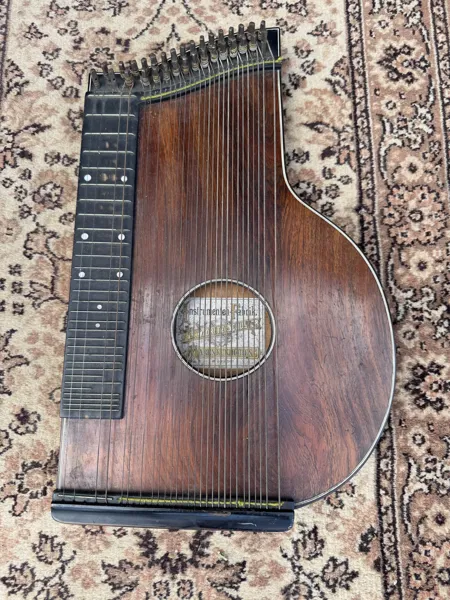 Gammel Zitar