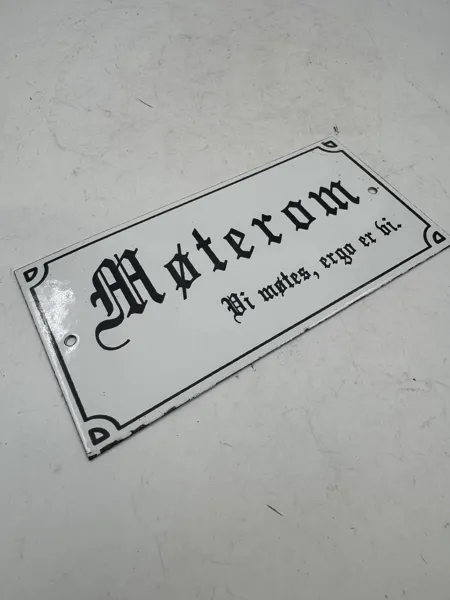 Emaljeskilt fra slutten av 1900 tallet