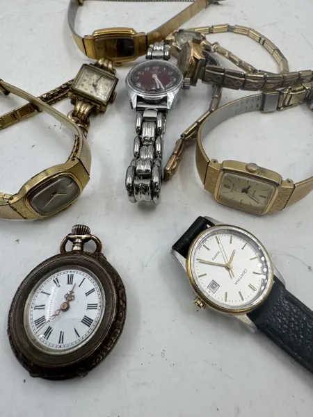 8 stk armbåndsur + budeieur