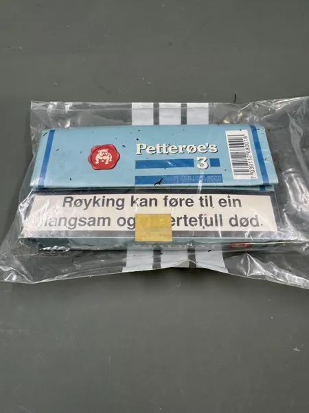 Uåpna Petterøes 3