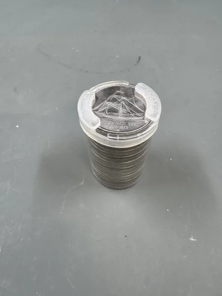 Etui med 20 stk 5 kr veien mot vest 1975