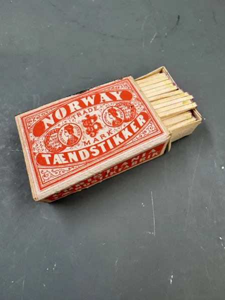 Fyrstkk eske heggepal Christiania 1880 tallet