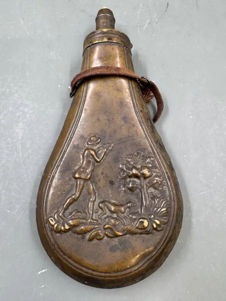 1800 talls krutthorn m/ jaktmotiv
