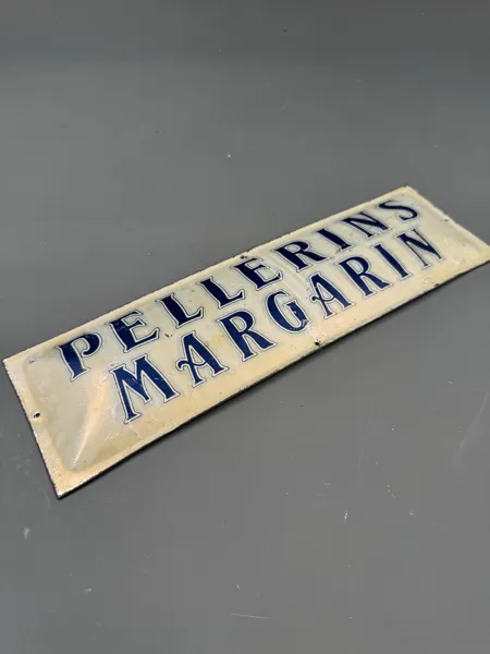Pellerin margarin skilt i blikk 