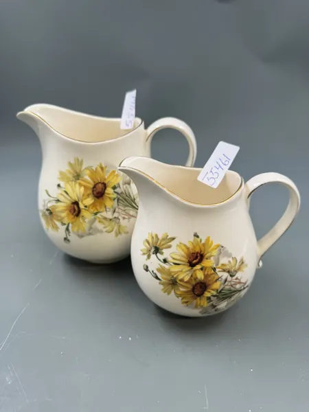 Stav Flint- 2 stk Mugger med blomstermotiv